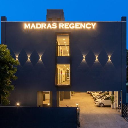 ホテル Madras Regency エクステリア 写真